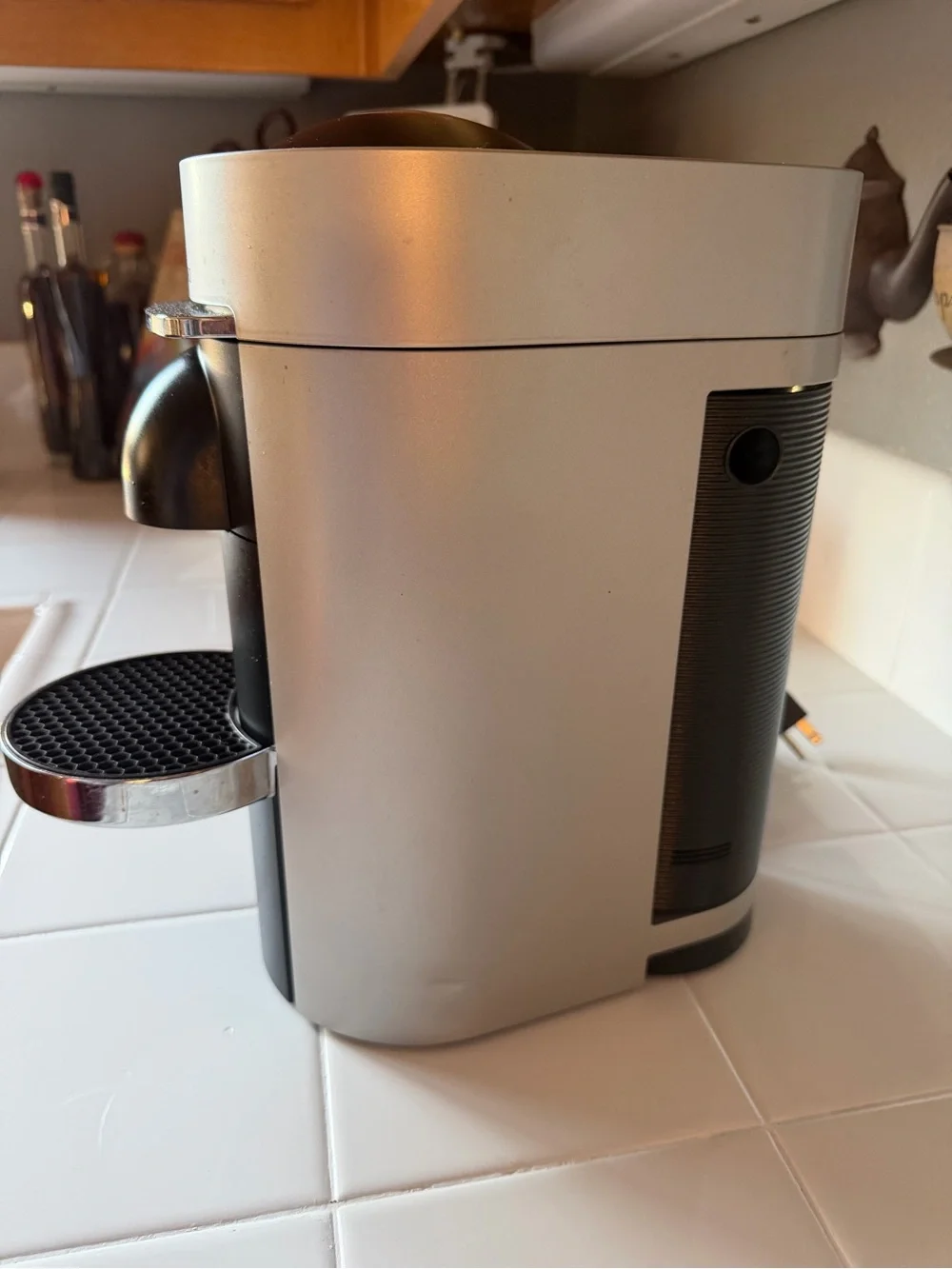 De'Longhi Nespresso VertuoPlus Deluxe Coffee and Espresso Machine